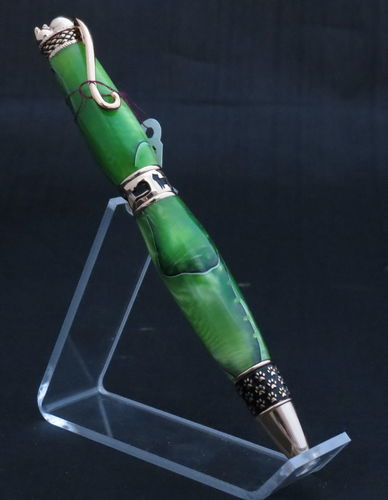Gold and Green Cat Pen
